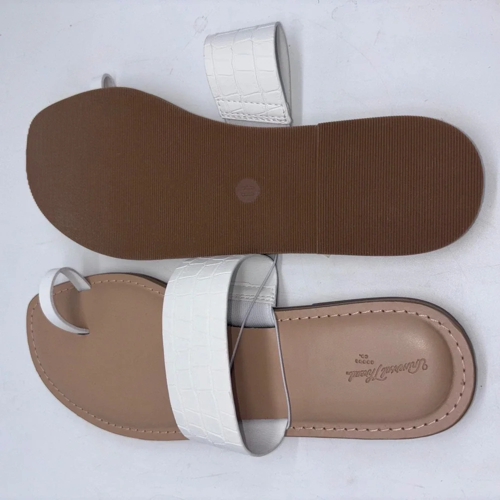 Universal Thread‎ Women 10 White Croc Toe Loop Slide Sandal Boho Chic Minimalist
